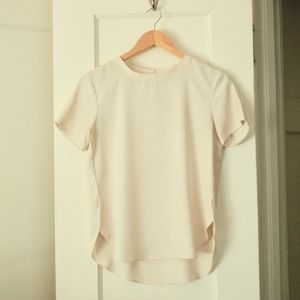 Ann Taylor Loft White Shirt in Size XS
